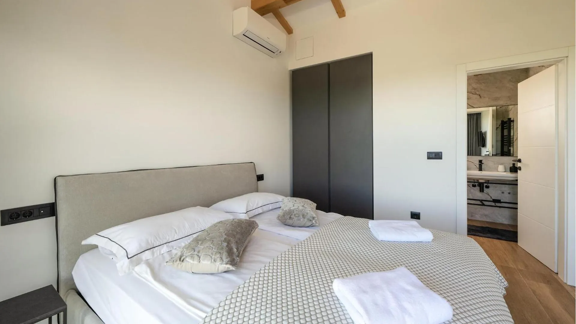 Stunning Home In Bale