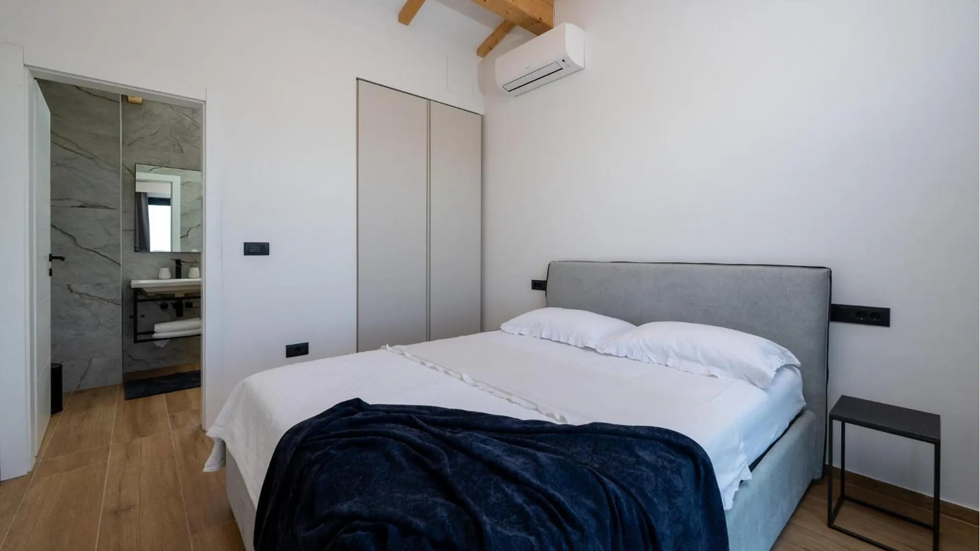 Stunning Home In Bale Croatia