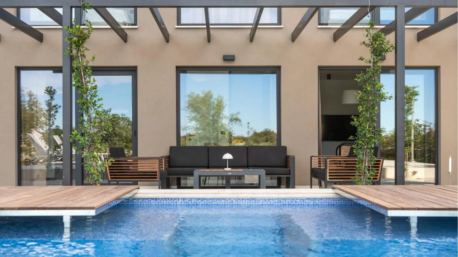 Stunning Home In Bale 0*,